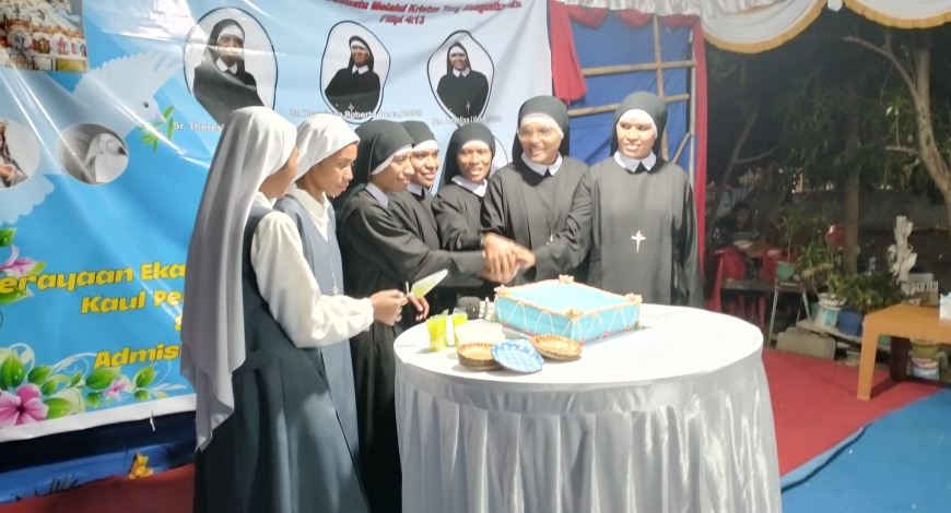 Novices of the Holy Spirit Sisters (CSSS) Waidoko Receive First Vows and Novitiate Admission in a Eucharistic Celebration Led by Bishop Edwaldus Martinus Sedu, Bishop of Maumere